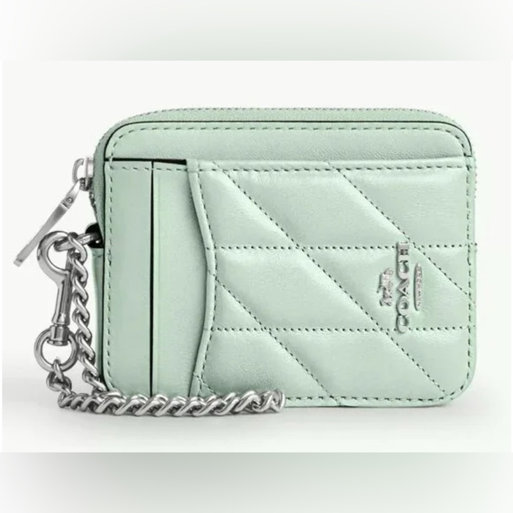 Coach Pearlized Light Green Leather Quilted Zip Chain Wallet, NWT